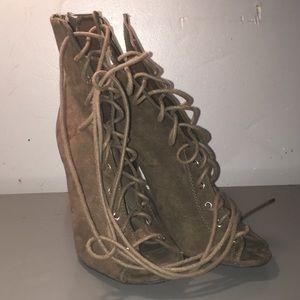 Lace up hunter green high heels